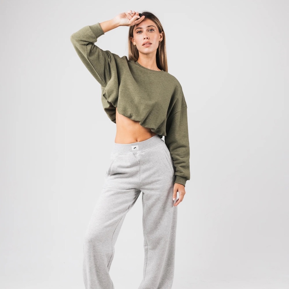 Alphalete Bubble Crew - Picture 2 of 7